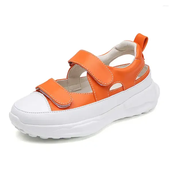 Sandals Soft ne glisse pas les tongs des femmes baskets mignons chaussures coureurs sportives équipes runings badkets tenni