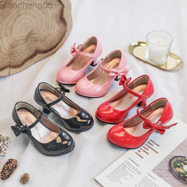 Sandalias Spirng Formal Todos los zapatos negros Niños Zapatos de tacón alto para niñas Rendimiento Banquete de boda Princesa Escuela Chica Zapatos de vestir D12053 W0327
