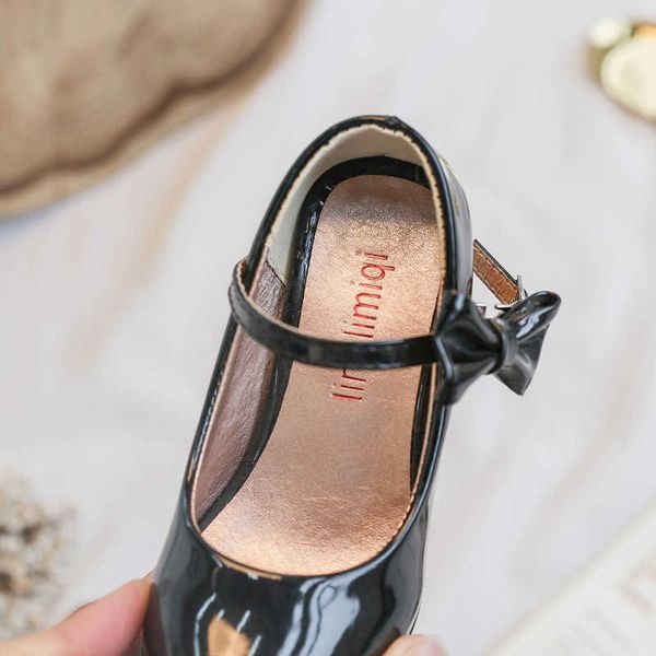 Sandalias Spirng Formal Todos los zapatos negros Niños Zapatos de tacón alto para niñas Rendimiento Fiesta de bodas Princesa Escuela Zapatos de vestir para niñas D12053