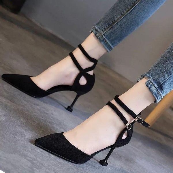 Sandales printemps et automne 2023 chaussures à talons hauts avec des talons aiguilles pointus mode coréenne chat creux filles