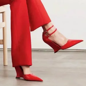 Sandalen lente/zomer puntige ondiepe mond rode helling hiel lakleer lederen enkele schoenen hoge banketjurk groot formaat vrouwen