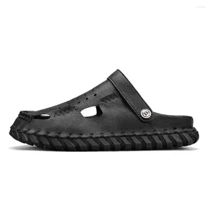 Sandals Strips Homme sans lacers Chaussures adultes Chinois Slippers Massage Sneakers Sports Collection Classic Tenix Élégant