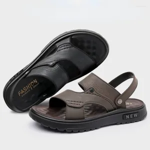 Sandales Été et pantoufles pour hommes Chaussures de plage en cuir en cuir adulte épaisse