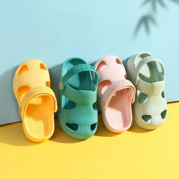 Sandalias Summer Baby Hole Shoes 2023 Niños Niza antideslizante Piso suave Old Boys Girl Beach 1 -5 años