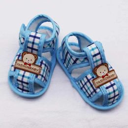 Sandales d'été bébé sandales pour tout-petit bousier fille ours motif sandales coton coton bébé semelles molles chaussures de marche non glissade chlorinel240429