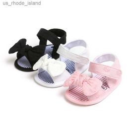 Sandalen zomer babyschoenen pure katoenen boog prinses stijl sandalen zachte bodem anti slip eerste stap strandschoenen 0-18 ml240429