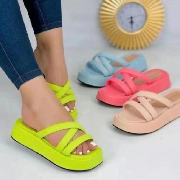 Sandales d'été de couleur vive pour femmes, pantoufles Sexy, plate-forme de plage, chaussures plates coulissantes pour femmes, Styles