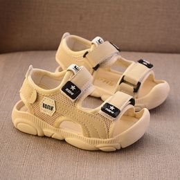 Sandalen zomer kinderen schoenen jongens zachte zolen strandschoenen mannelijke baby baotou antikick kinder sandalen prinspard zomer sandalen 230328