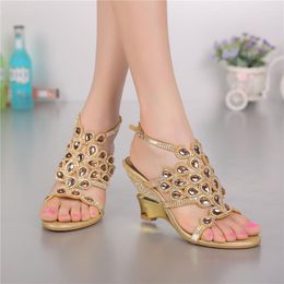 Sandals Summer Diamond Leather Peep Toe coin dames hautes talons élégants Chaussures de luxe uk qualité grande taille