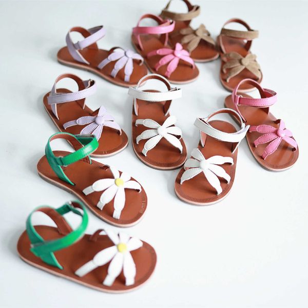 Sandales d'été en cuir véritable filles sandales chrysanthème eau salée peau de vache chaussures de plage pour enfants daim cuir sandales pour enfants AA230518
