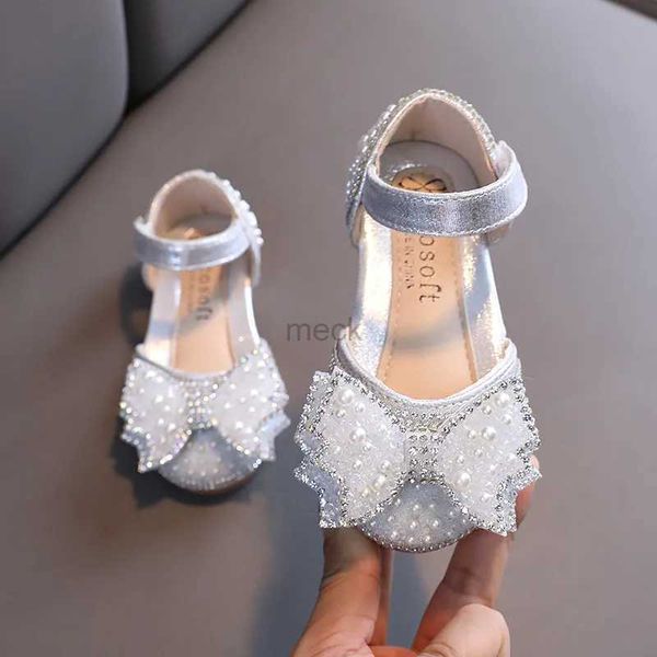 Sandalias Summer Girls Flat Princess Sandals Fashion Sequins Bow Rhinestone Baby Baby Shoes Farty Fiest Farty Sandals E618 240419