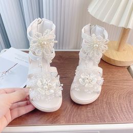 Sandalen zomermeisjes schoenen prinses Koreaans strand lichtgewicht kinderen kinderen peuter baby 230505