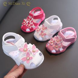 Sandalen Zomer baby Babymeisjes Anticollision Peuter schoenen Soft Bottom echte leer kinderen kinderen strand 230522