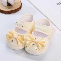 Sandalen zomer baby meisjes sandalen buig vaste kleur babyschoenen sticky buckle kinderen eerste wandelaars anti-slip zachte zool peuter schoenen 0-12m