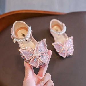 Sandals Summer Kids Girls Sandalen mode pailletten Rhinestone Bow Girls Princess Shoes Child Baby Girl Shoes Flat Heel Sandals H240518