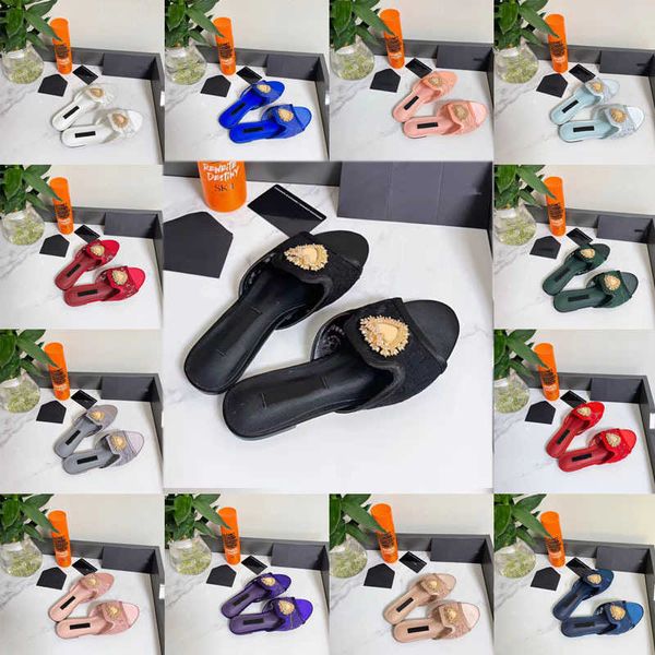 Sandalias Zapatos planos de encaje de verano Decoración en forma de corazón Chanclas Ropa de mujer Malla Exterior Transpirable Sandalias con botones de amor Mujeres Tacones planos grandes 230209