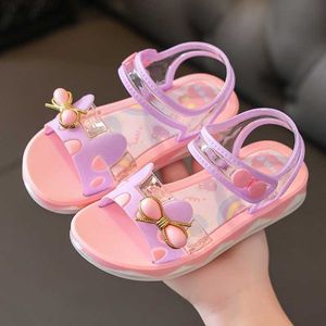 Sandals Summer Little Girls Sandalen 2022 Nieuwe bloem eenvoudige schattige roze paarse kinderen sandalen peuter baby zachte casual schoolmeisje meisje schoenen w0327