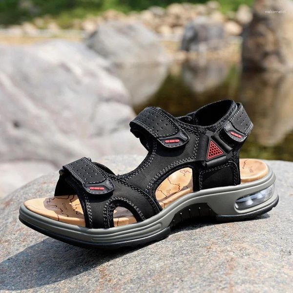 Sandales Summer Men Slippers Beach Fashion confortable Fashion Sell Footwear 2024