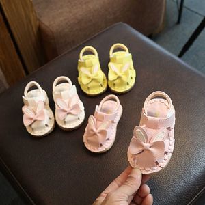Sandalen zomer nieuwe meisjes sandalen 0-1 jaar oud babyschoenen baby zachte bodem peuter schoenen baotou sandalen first walker z0331