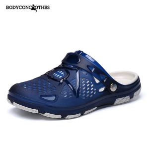 Sandales d'été Nouveaux hommes glisse sandales tongs les ganters de greffes pour hommes chaussures extérieures plage chaussures décontractées chaussures masculines bon marché