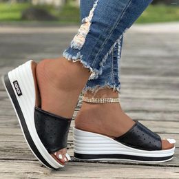 Sandalias zapatillas de verano Mujeres Banda estrecha Vintage La boca del tacón Fashion Casual Extranse Zapatos para Damas en Oficina