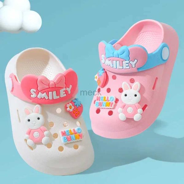 Sandales Summer Simers pour les enfants Slippées froides CHARGES INDOOR NON SLIP Soft Bottom Comfort Migne Baby Hole Chaussures Boys filles 240419