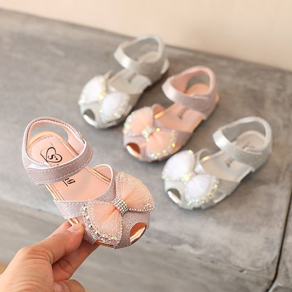 Sandales Style d'été bébé fille 02 ans enfant en bas âge chaussures rose blanc couleur infantile Bebe princesse appartements 230509