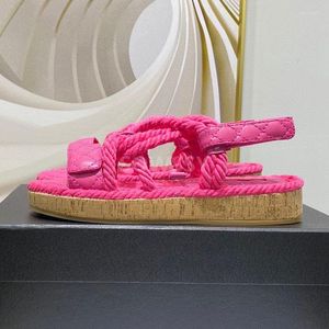 Sandales été femmes en cuir épissage corde bout ouvert décontracté avec sangle collante Design Resort plage chaussures plates 2023