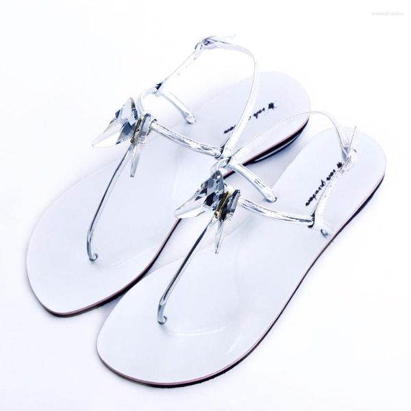 Sandales été femmes plage talon bas dame brillant strass papillon chaussures Boho t-strap tongs diamant Parent-enfant pantoufle