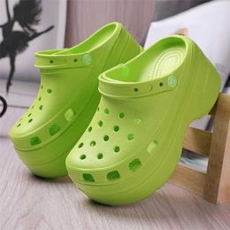 Sandales d'été femmes plate-forme chaussure de jardin hauteur augmentant pantoufles Slip pour fille chaussures de plage mode dame diapositives 220526