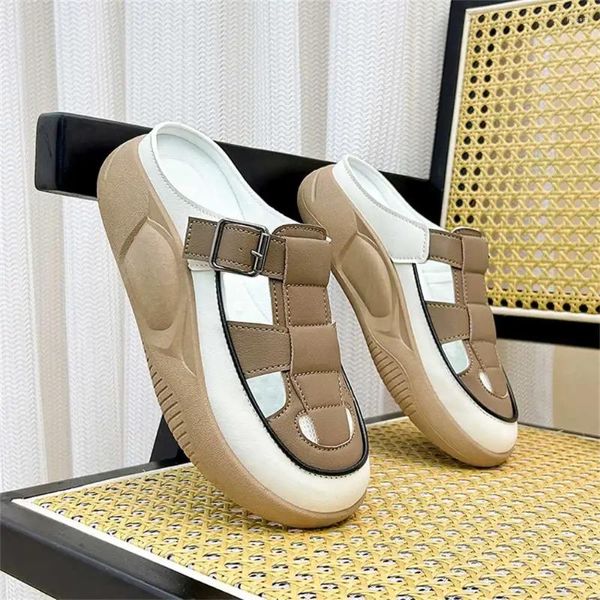 Sandales Ventilation à talon épais femmes Sandale 2024 Boots à grande taille Chaussures tôles flop femme Sneakers d'été Sport Top Luxury Sho