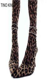 Sandals Tino Kino Sexy Shinestones Femmes Leopard Léopard High Heels Ladies pompes à cheville STRAP FEMME SUMBRE NOUVELLE CHAPOS 2203029451192
