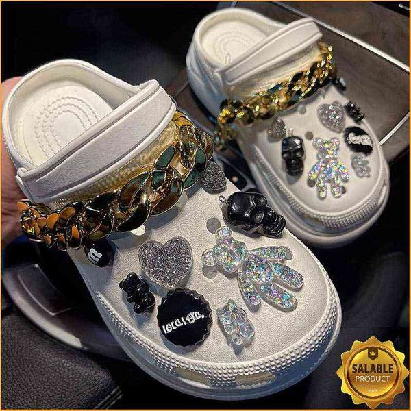 Sandalias de moda con diamantes de imitación Croc Charms diseñador Diy calidad zapatos de mujer para Jibs Anime cadena zuecos hebilla niños niñas 220623