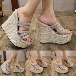 Sandales Ultra High Wedge Talon Multi Strap Femmes Glitter Plate-forme Toe Lady Espadrille Mules Catwalk Femmes Avec Talons