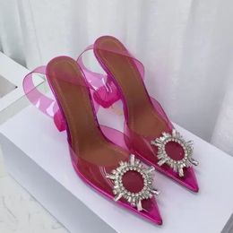 Sandalias Zapatos de vestir de novia 7 cm 10 cm CAMELIA Begum bowknot mariposa PVC bombas tacones altos AMINA MUADDI diamante brillo sandalias rhinestone Transparente wom J0529