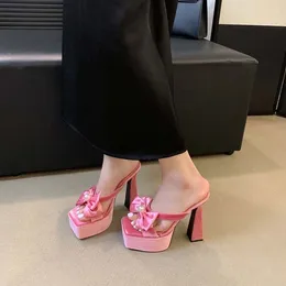 Sandalias Mujer Tacones altos Zapatillas Pink Bow Pearl Plataforma gruesa Zapatos de verano sexy Gamuza negra Vrouwen 2024