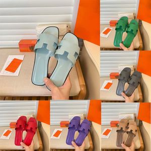 Sandalen Vrouwen lichtblauw wit roze pantoffels luxe ontwerper Zelfklevende zomerwandelen Echte Platte hak buiten binnen ademende Classic Beach Slides Schoenen AA