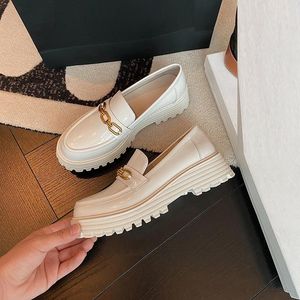 Sandalias Mujer Zapatos de plataforma Med Bottom Creepers Plataforma de punta redonda Casual Mocasines vulcanizados blancos Resbalón para primavera Otoño Sandalias