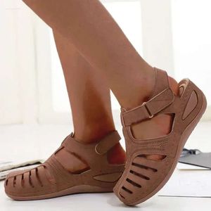 Sandals vrouwen s 2024 zomerschoenen voor met hakken comfortabele elegante vrouw hakken lage hiel schoenen sandaal s cd0 schoe comtable