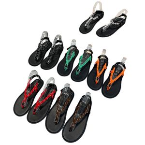 Sandals Chaussures de créateurs de diamants pour femmes Corde noueuse les tongs des talons plats pantoufles en cuir semelles chaussures de plage non glissade Chaussures décontractées