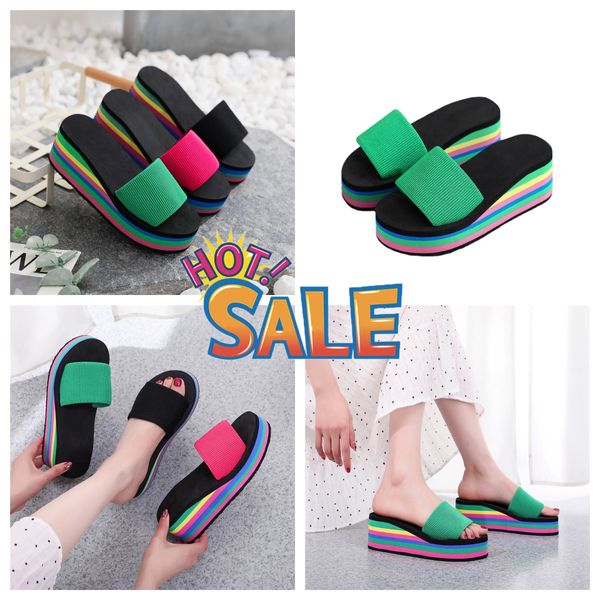 Sandalias Tacones de verano para mujer Zapatillas GAI multicolores Zapatillas de plataforma estampadas Playa en espiga impermeable damas arcoíris bonita playa 2024 cool girl