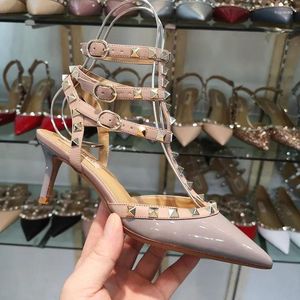 Sandals Women's Woman Shoe Rivet puntige teenpompen Gladiator schoenen elegant hakken echt leer
