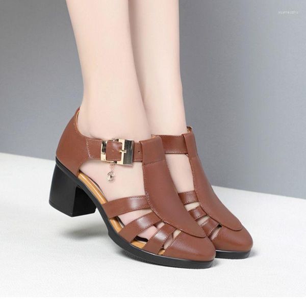 Sandalias Mujer Verano Moda Hueco Medio Tacón Cuero Genuino Tamaño Grande