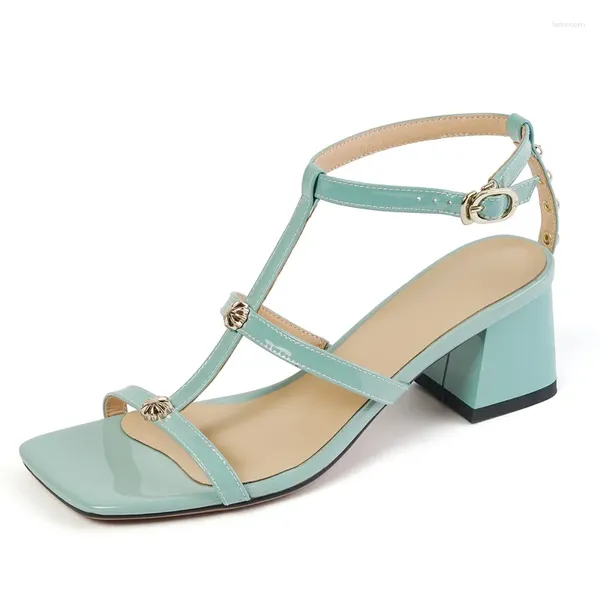 Sandalias Mujer T-Strap SmallHut 2024 Primavera Verano Azul Blanco Tacones altos gruesos Sexy Punta cuadrada Hebilla Zapatos de decoración de metal