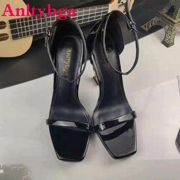 Sandales femmes été noir chaussures à talons hauts sandales blanches orteils ouverts simples une ceinture talons spéciaux banquet mariage 230330