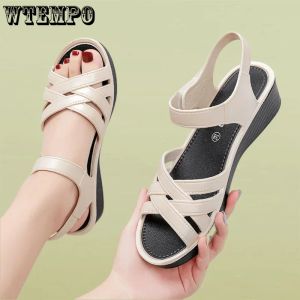 Sandalias Wtempo Women Sandals Zapatos de verano Sandalias de 4 cm Sandalias para cuñas Casual PU Plataforma Zapatos al por mayor