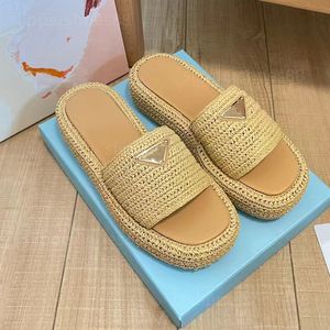 Sandles pour femmes designer plate-forme talons sandales Crochet Flatform Slides Slider Slippers Black Natural Beige Flip Flop Sandal Sliders Comfy Summer Summer Shoes