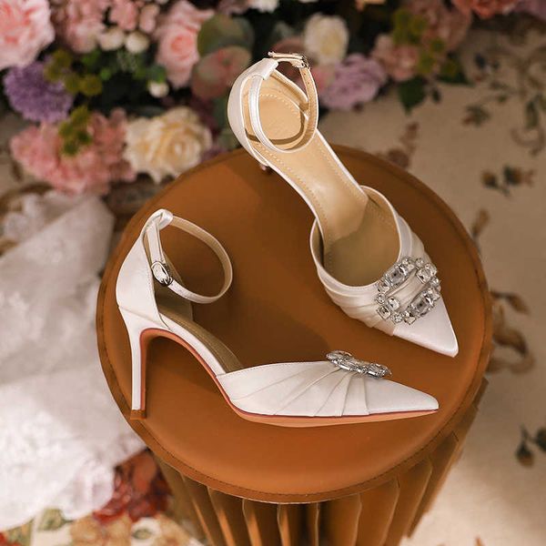 Sandles Heels High Heel Sandals Plateforme de cheville Sangle Cendages Chaussures de mariage Banquet Baotou Water Diamond Pirolé Point Single Samal Sandal Flip Flop 240228