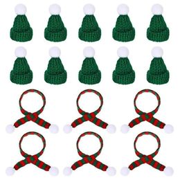 Santa 20pcs sombreros de Navidad mini decoraciones bufanda botella botella decores bufandas pequeñas tapa artesanal decoración de plantas de muñecas pequeñas 1104