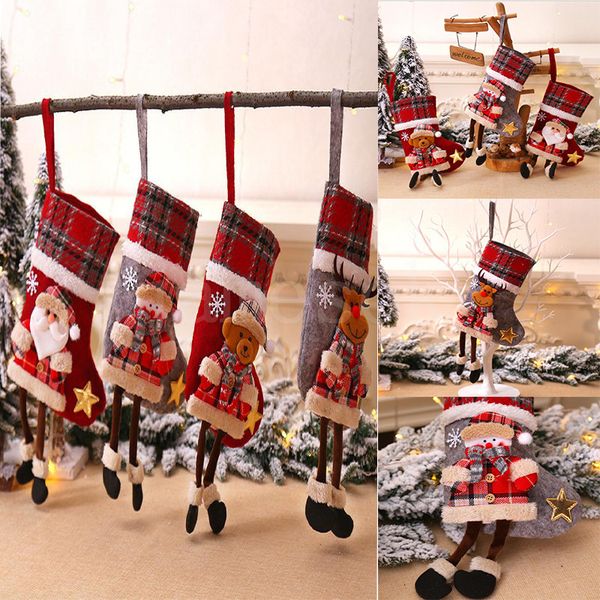 Santa Claus Medias de Navidad Pies colgantes celosía Calcetines de Navidad Muñeca de dibujos animados Árbol de Navidad Colgante decorativo bolsa de regalo de dulces para niños DA949